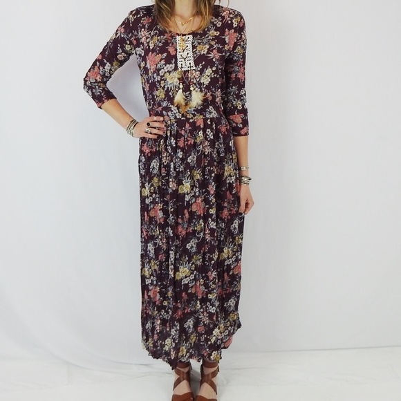 70's Style Maxi Dress w Feather and Bead Neckline - Picture 2 of 3